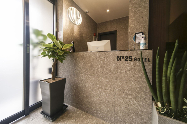 Bathroom 1, No.25 Hotel Daegu Station, Buk