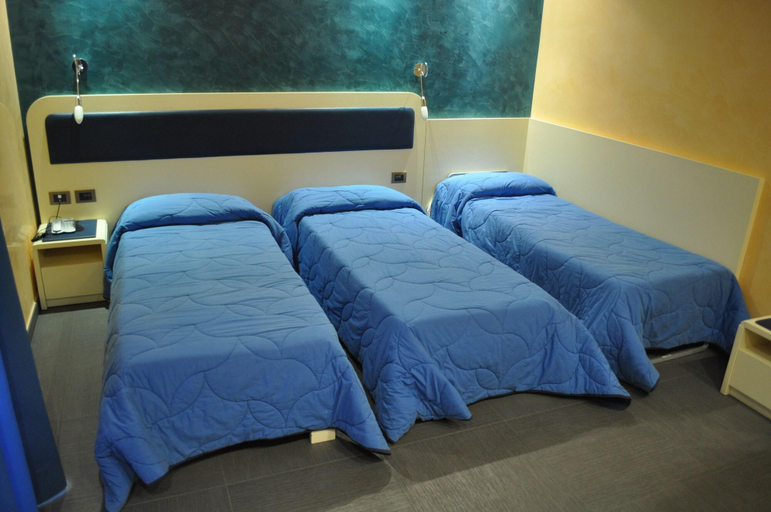 Bedroom 3, Aer Hotel Phelipe, Catanzaro