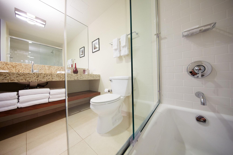 Bathroom 5, I Hotel And Illinois Conference Center, Champaign