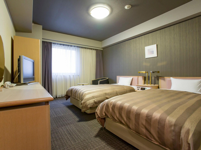 Bedroom 5, Hotel Route-Inn Tokyo Ikebukuro, Toshima