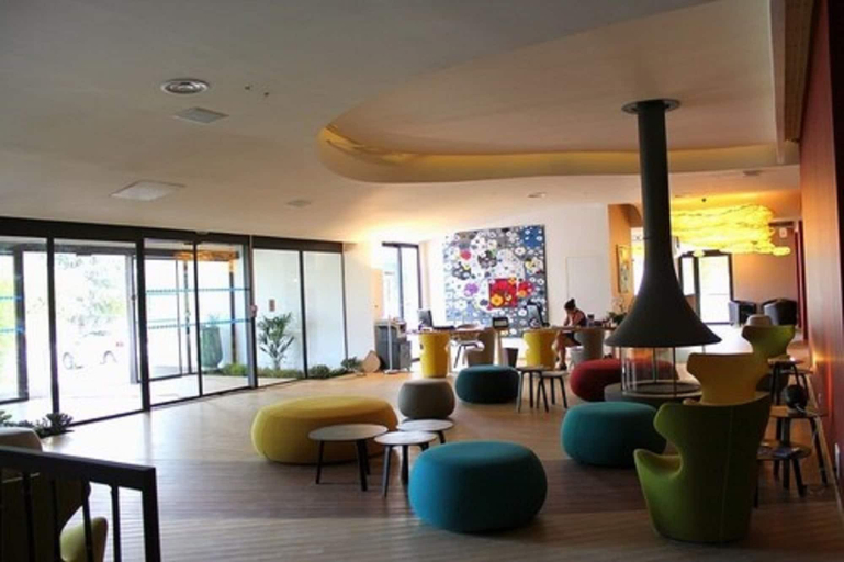Public Area 4, C Suites, Gard