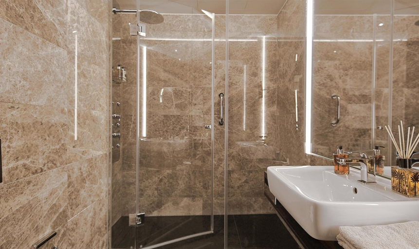 Bathroom 4, Derag Living Campo Dei Fiori, München