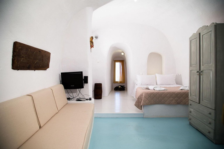 Bedroom 3, Marizan Caves & Villas, Santorini, South Aegean