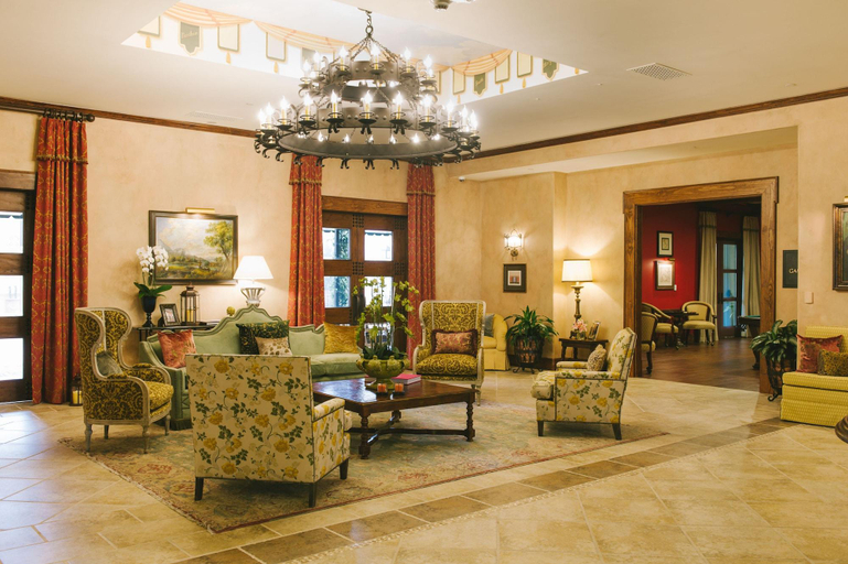 Public Area 2, Hotel Viata, Travis