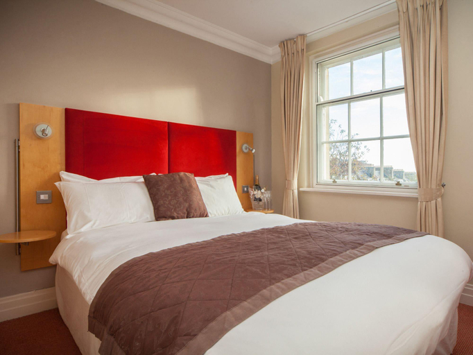 Bedroom 3, Berkeley Square Classic Hotel, Bristol