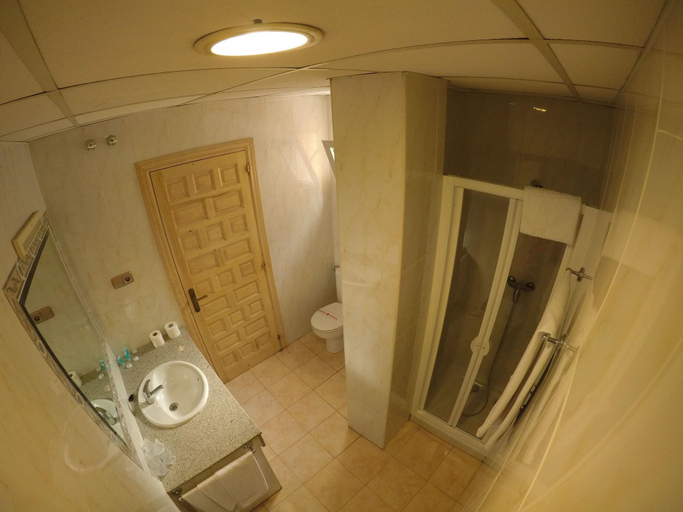 Bathroom 4, Hostal La Casa De Enfrente, Málaga