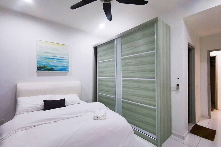 Sky Loft AEON (5 Pax -B17) @ JB City Homestay, Johor Bahru
