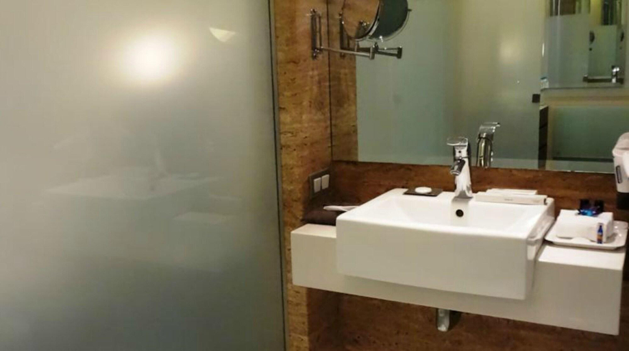 Bathroom 5, Residency Andheri, Mumbai Suburban