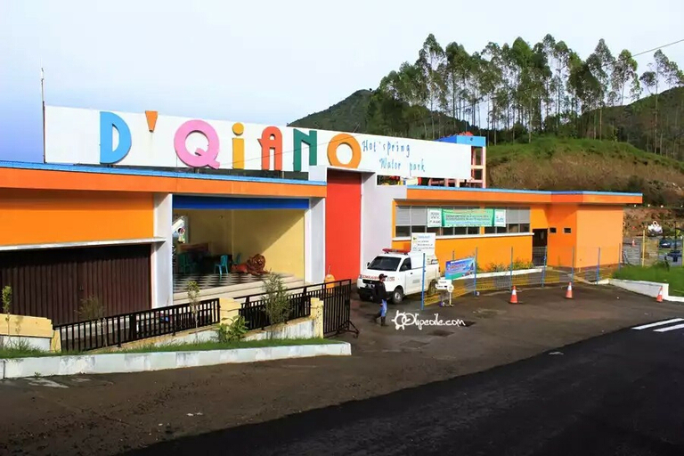 Exterior & Views, Hotel D'Qiano Hot Spring Waterpark, Banjarnegara