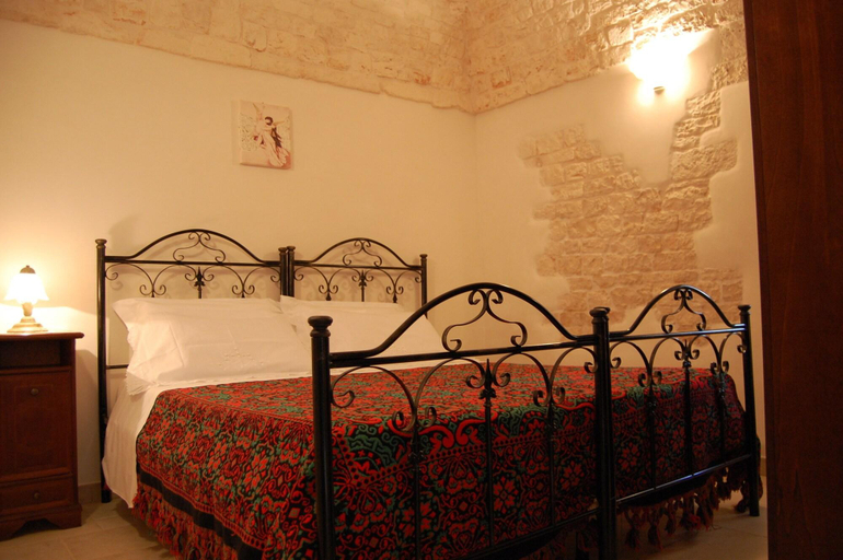 Bedroom 3, Trulli Holiday Resort, Bari