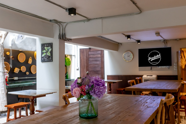 Public Area 4, Foodotel, Khlong San