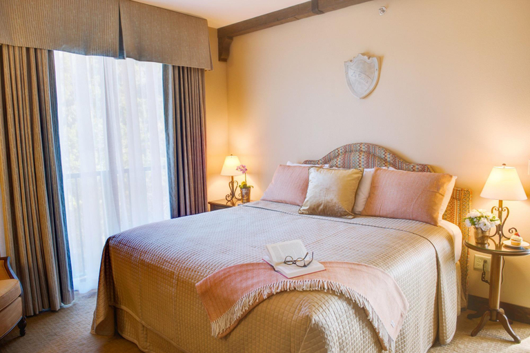 Bedroom 3, Hotel Viata, Travis