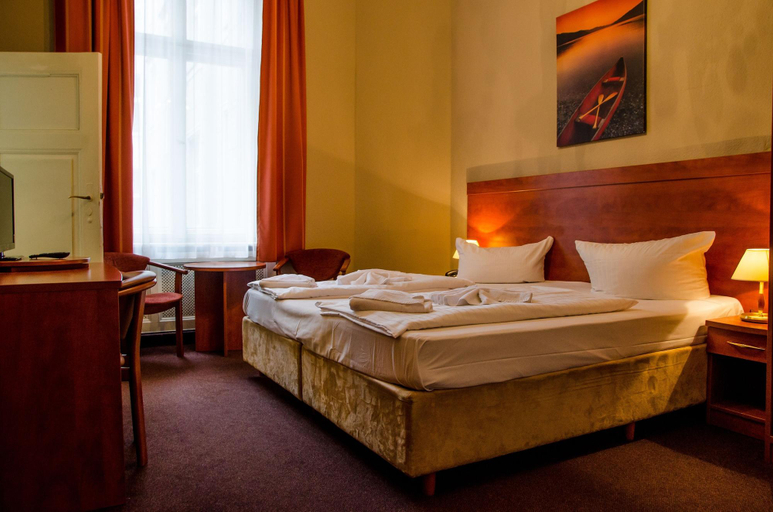 Bedroom 3, Astrid, Berlin