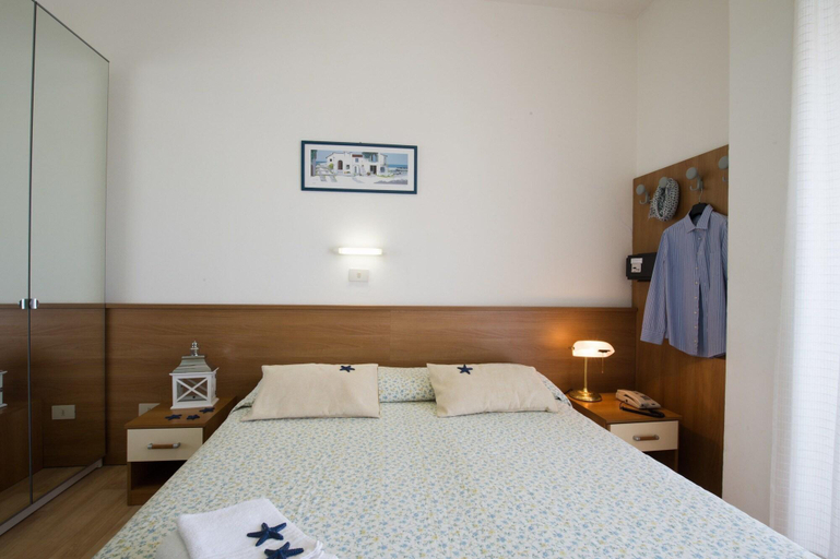 Others 5, Hotel Venezuela, Venezia