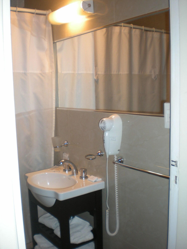 Bathroom, Gran Panamericano, General Pueyrredón