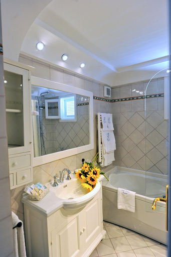 Bathroom, Villa Mary, Salerno