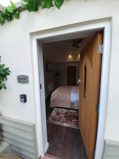 Bedroom 2, Old Thatch Bambers Green, Essex