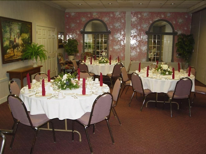 Food & Drinks 5, White Columns Inn, McDuffie