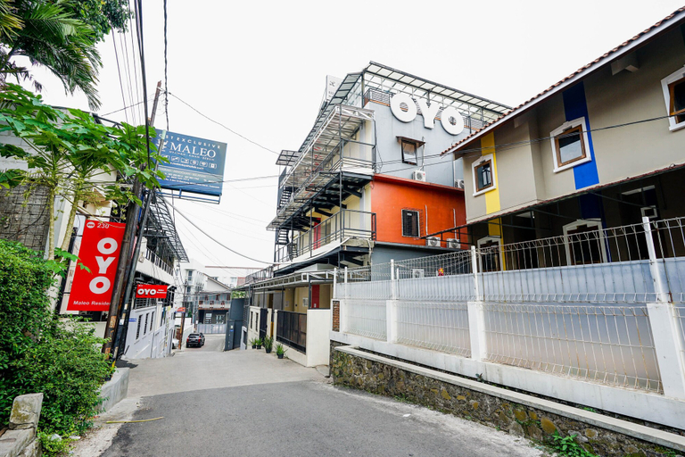 Exterior & Views 2, Urbanview Hotel near Paris Van Java Mall, Bandung