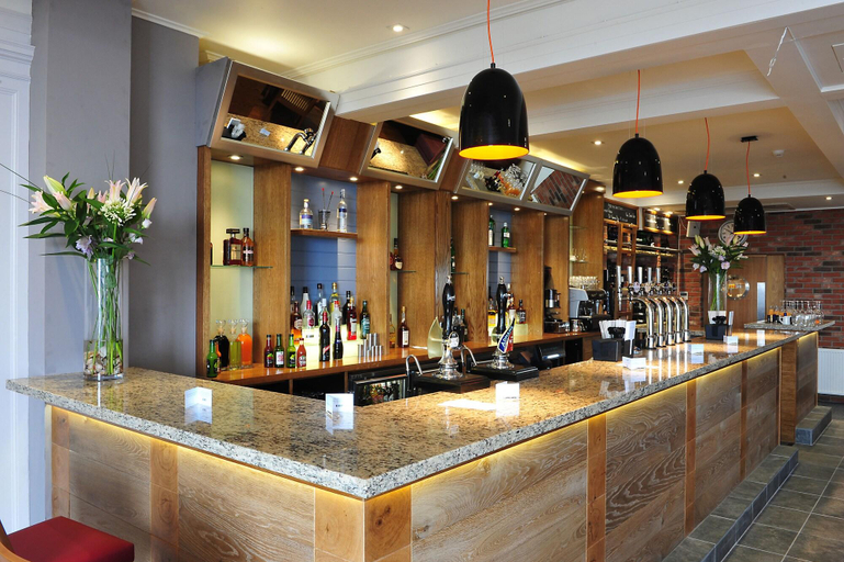 Food & Drinks 5, Best Western White Lion, Suffolk