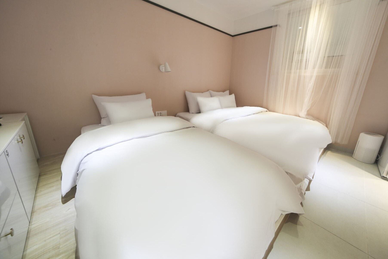Bedroom 4, No.25 Hotel Daegu Station, Buk
