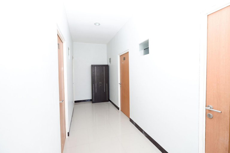 Public Area 3, Hotel O Palebon Residence, Semarang