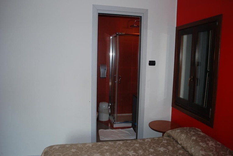 Bedroom 3, San Geremia, Venezia