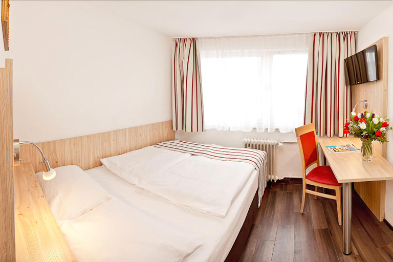 Bedroom 3, Hansa Stuttgart, Stuttgart