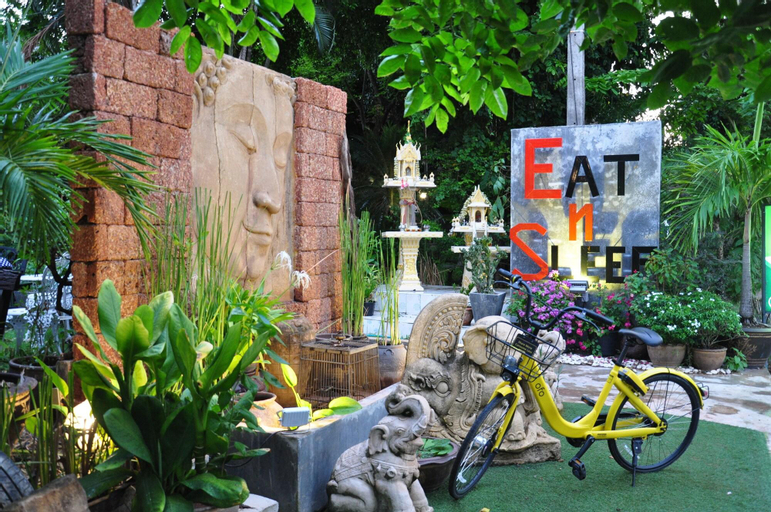 Eat n Sleep, Phuket Island