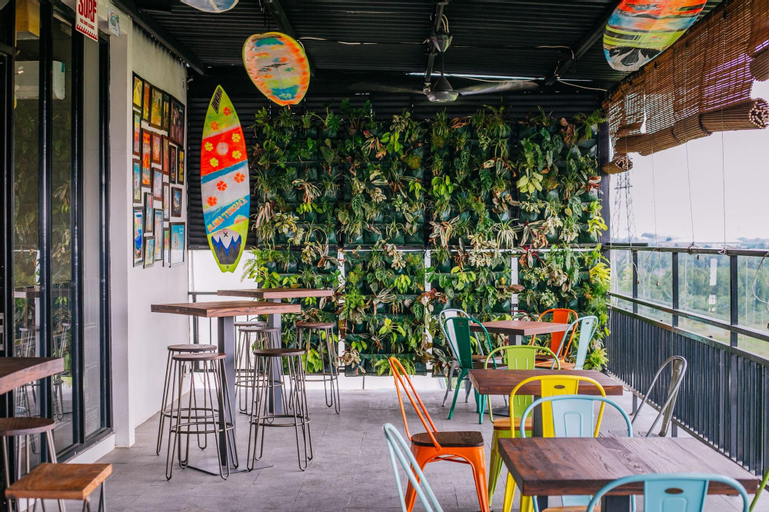 Food & Drinks 20