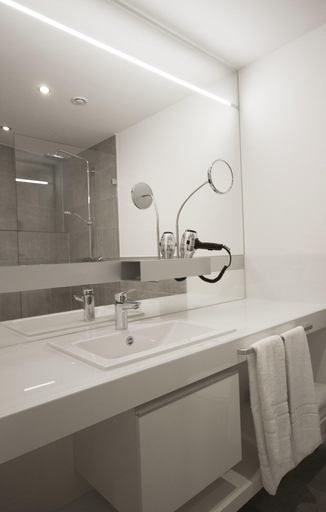 Bedroom 5, Grimms Potsdamer Platz, Berlin