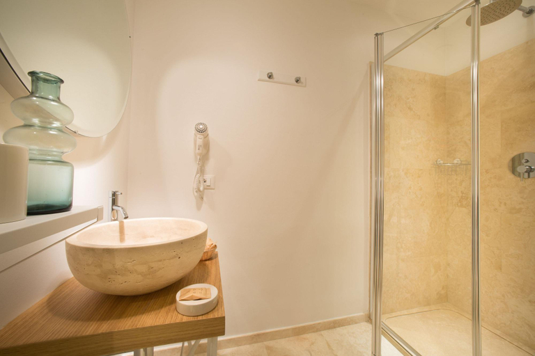 Bathroom 4, B B Lorena Suites, Florence