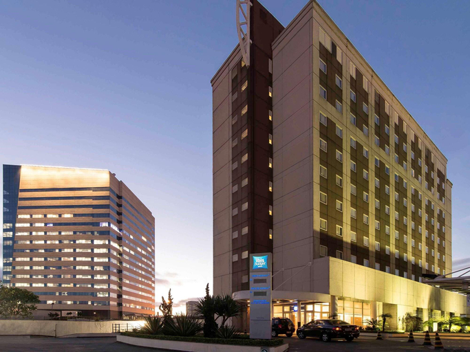 Exterior & Views 2, ibis budget Tambore, Barueri