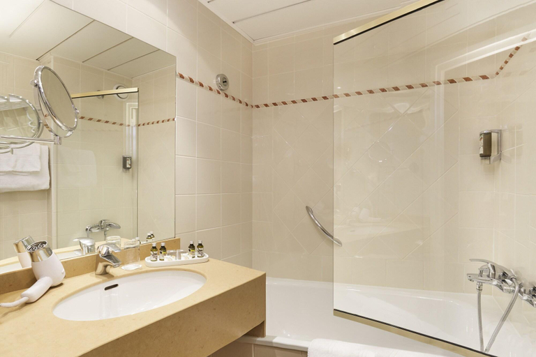 Bathroom 4, Relais Du Louvre, Paris