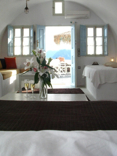Public Area 2, Marizan Caves & Villas, Santorini, South Aegean