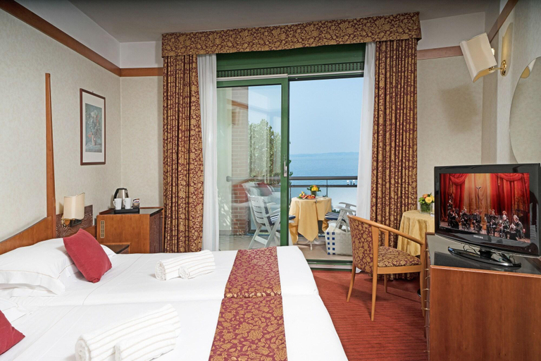 Bedroom 3, Du Lac, Verona