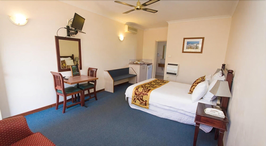 Bedroom 3, Tree Top Walk Motel, Manjimup