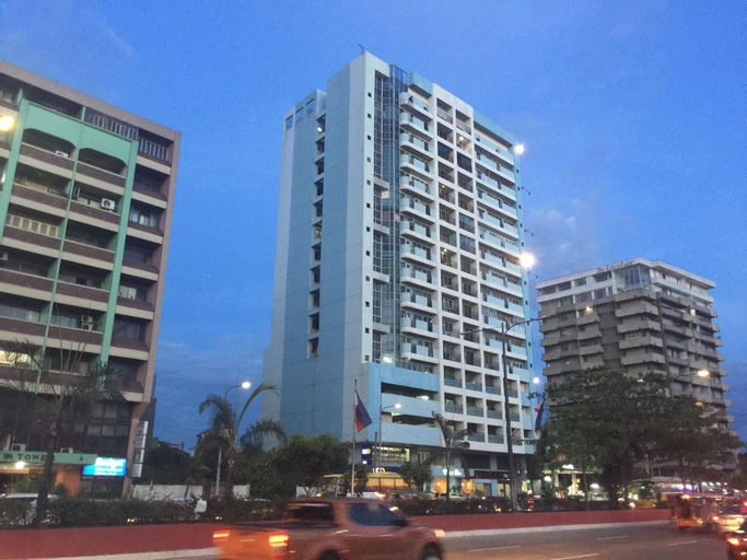 Touristation @ Crowne Bay Tower, Parañaque