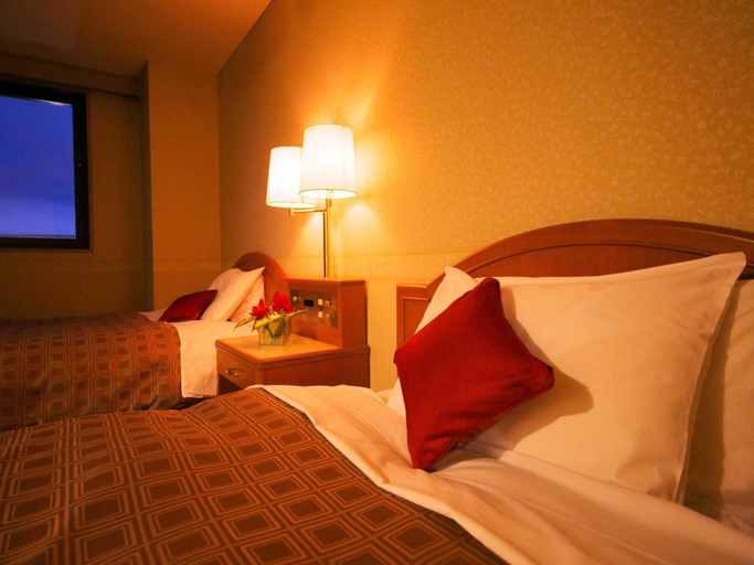 Bedroom 3, Numazu Grand Hotel, Numazu