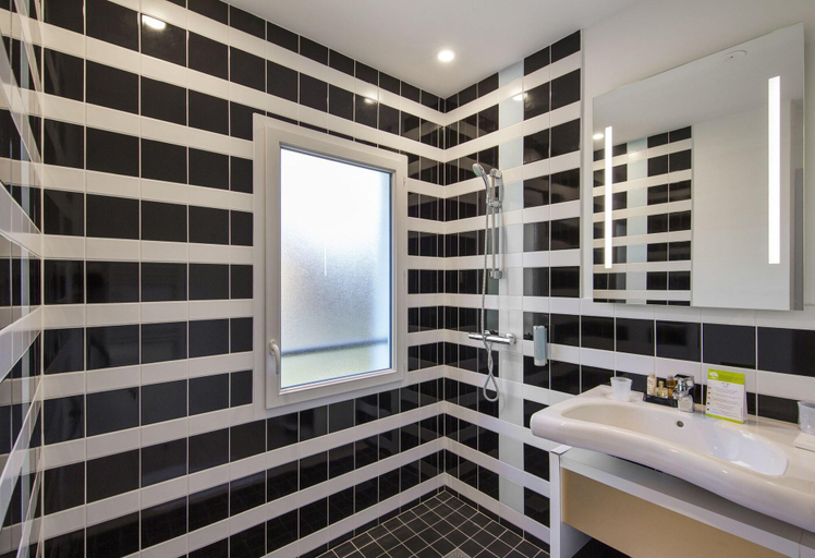 Bathroom, Adonis Mougins, Alpes-Maritimes