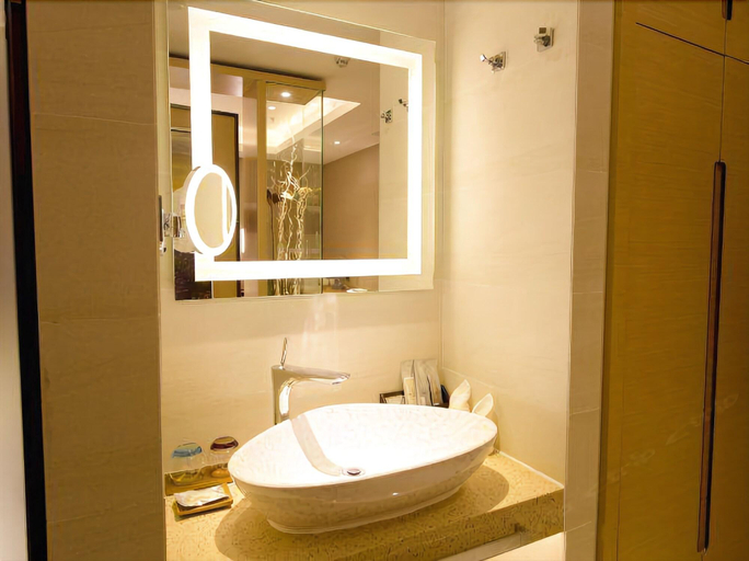Bathroom 4, Lavande Hotel GZ BaiYun Airport, Guangzhou