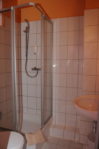 Bathroom 5, Hotel Carlton, Frankfurt am Main