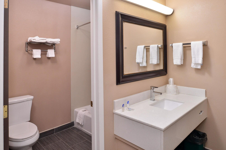 Bathroom 4, Americas Best Value Inn & Suites Madera, Madera