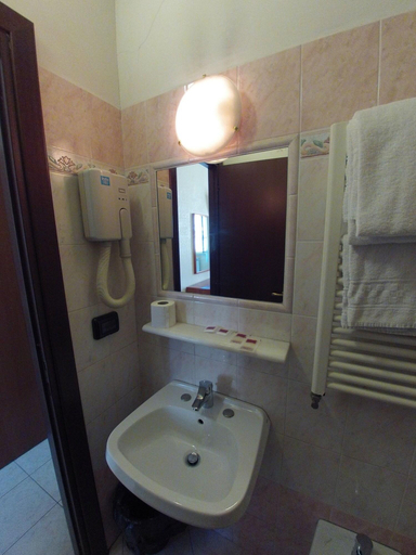 Bathroom 4, CASALI, Rome