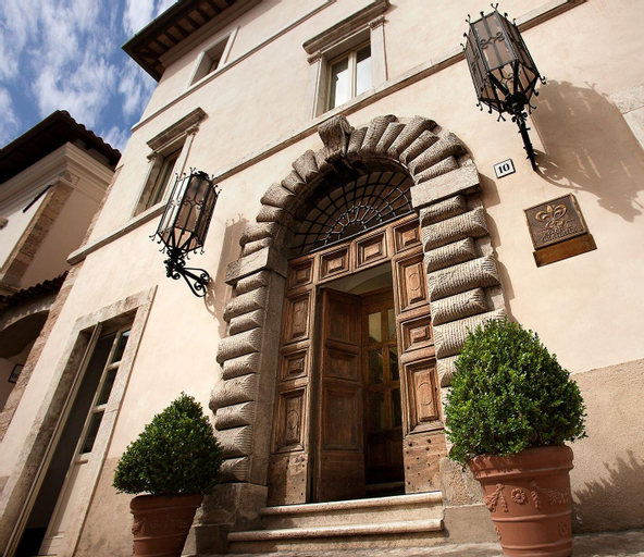Palazzo Seneca, Perugia