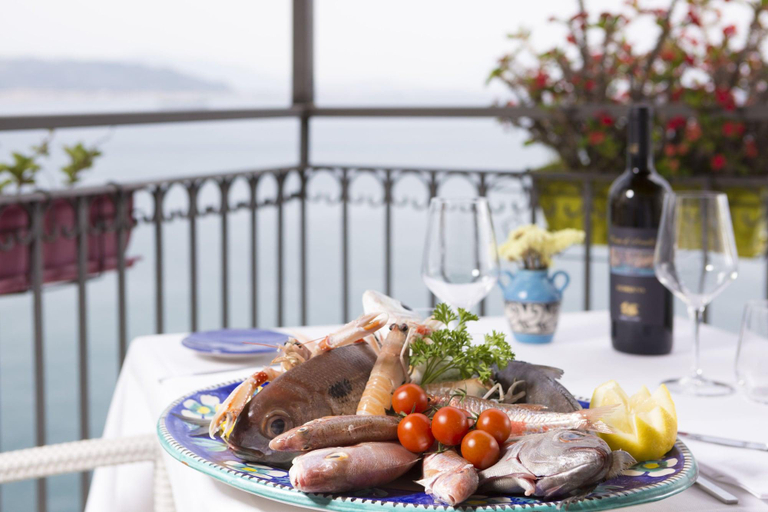 Food & Drinks, Cetus, Salerno