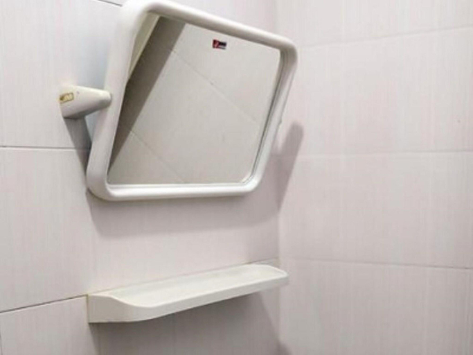 Bathroom, Yong Dee Apartment, Muang Chumphon