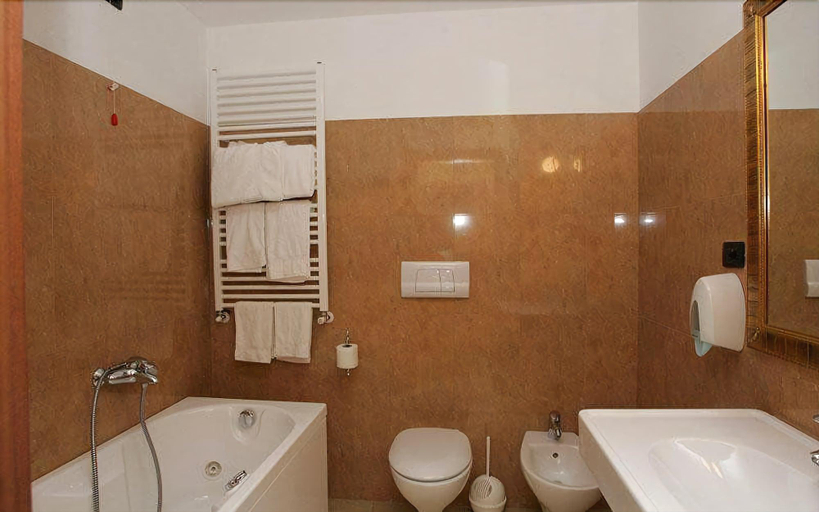 Bathroom 4, La Madonnina, Olbia-Tempio