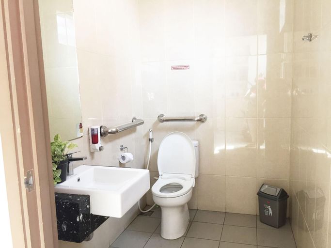 Evora Hotel Surabaya, Surabaya
