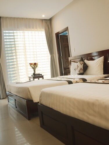 Family Hotel, Sơn Trà